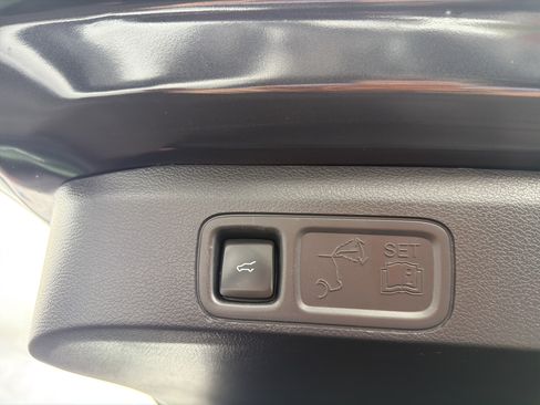 Used 2024 Ford Expedition Max Limited AWD/4WD image 32