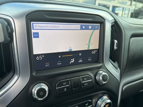 Used 2019 GMC Sierra 1500 SLT w/ SLT Premium Plus Package image 4