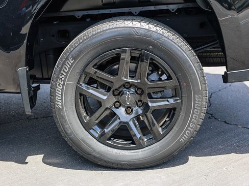 Used 2022 Chevrolet Silverado 1500 Custom w/ LPO, Blackout Package AWD/4WD image 25
