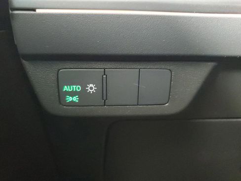 Used 2023 Audi Q4 e-tron Premium Plus w/ Premium Plus AWD/4WD image 36