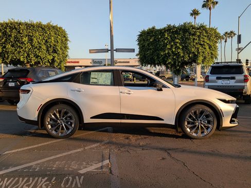 New 2026 Toyota Crown Limited image 5