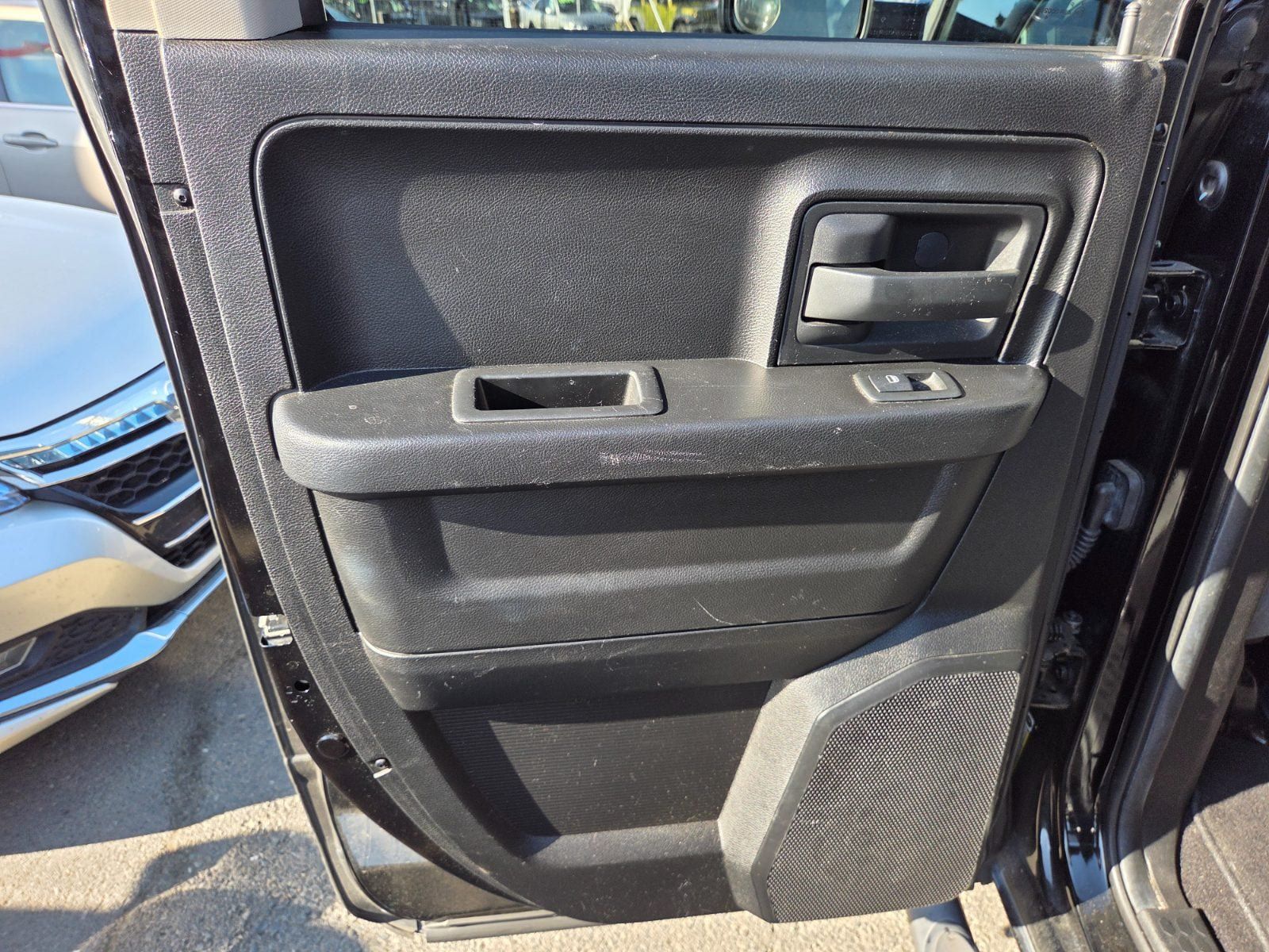 Used 2013 RAM 1500 Express RWD image 9