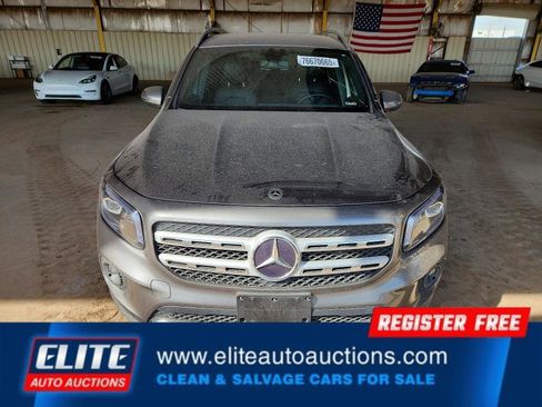 Used 2021 Mercedes-Benz GLB 250 GLB 250 w/ Premium Package image 10