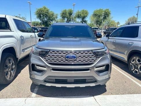 Used 2022 Ford Explorer Limited w/ Equipment Group 301A AWD/4WD image 9
