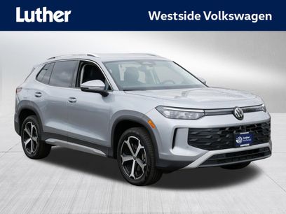 Certified 2025 Volkswagen Tiguan SE