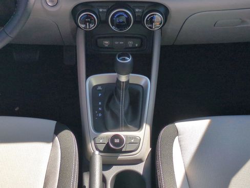 New 2026 Hyundai Venue SEL image 21