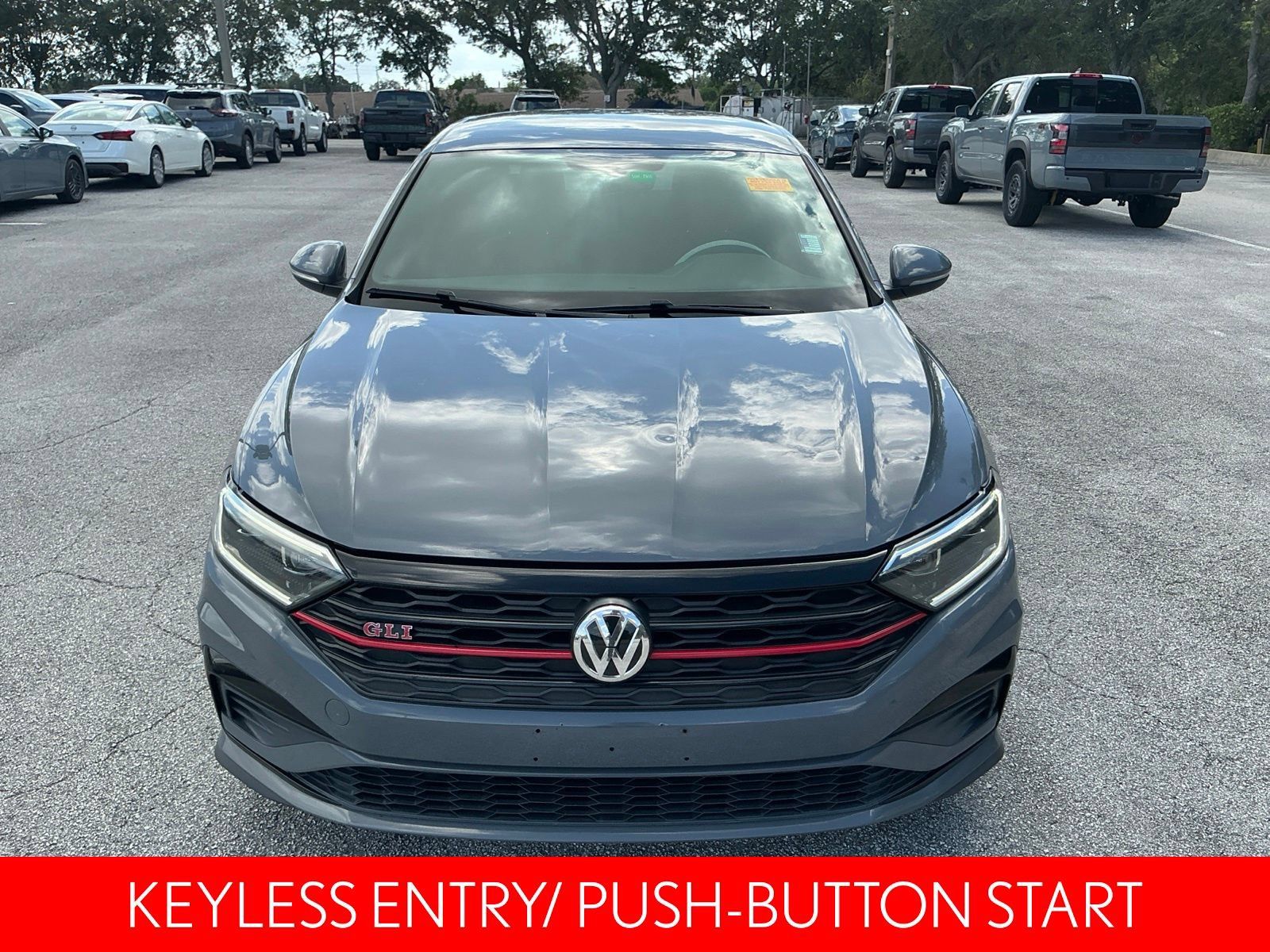 Used 2019 Volkswagen Jetta GLI FWD image 3