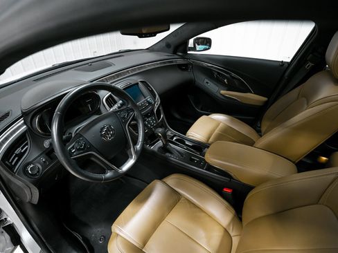 Used 2016 Buick LaCrosse Sport Touring image 13