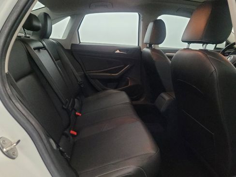 Used 2019 Volkswagen Jetta SE FWD image 19