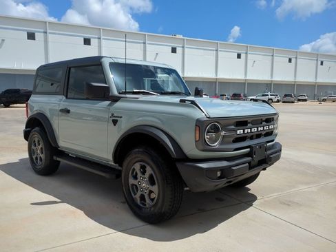 Used 2024 Ford Bronco Big Bend AWD/4WD image 3