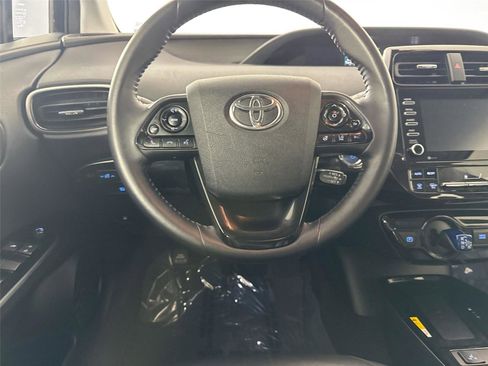 Certified 2022 Toyota Prius image 31