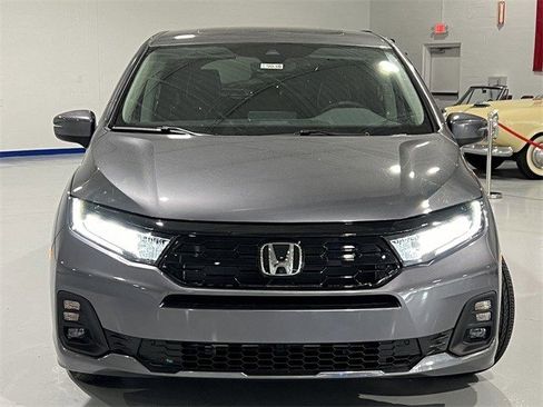 New 2026 Honda Odyssey Touring image 10