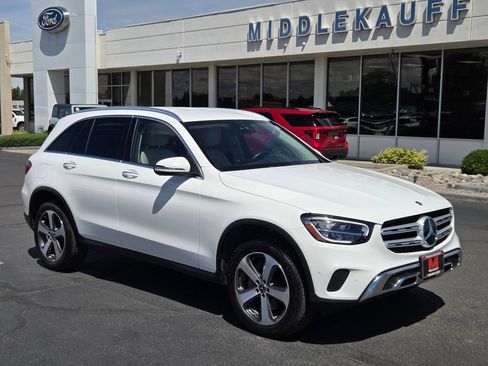 Used 2022 Mercedes-Benz GLC 300 4MATIC image 1