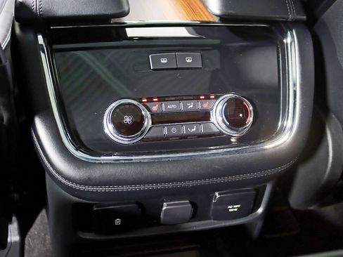 Used 2018 Lincoln Navigator L Reserve w/ Technology Package AWD/4WD image 29