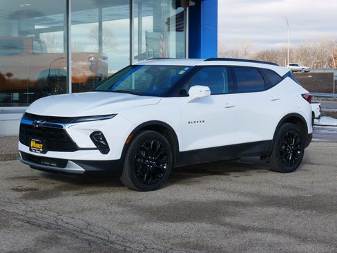 Certified 2023 Chevrolet Blazer LT w/ LPO, Black Sport Package image 6