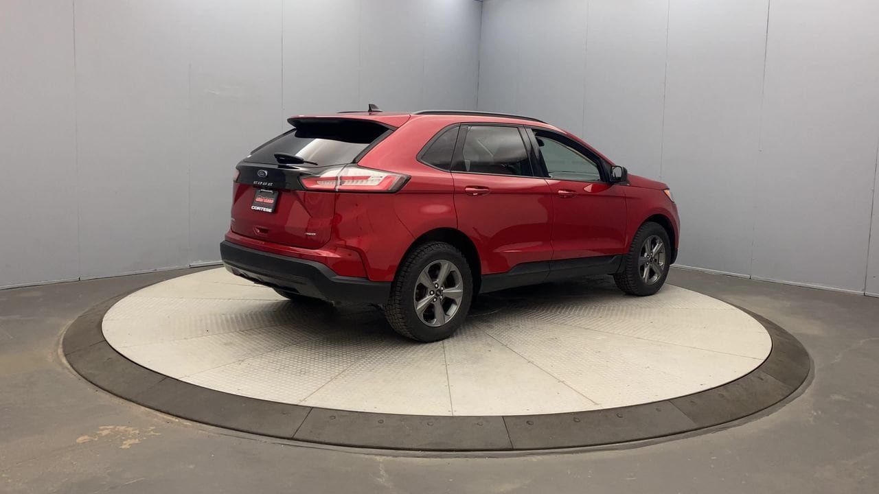 Used 2023 Ford Edge SEL w/ Sport Appearance Package AWD/4WD image 5