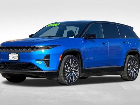 Used 2025 Jeep Wagoneer S Limited image 8