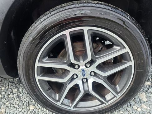 Used 2018 Ford Explorer Sport w/ Equipment Group 401A image 10