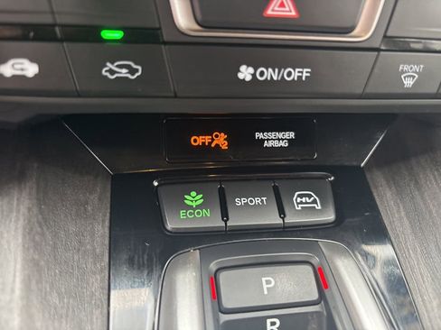 Used 2018 Honda Clarity Plug-In Hybrid image 18