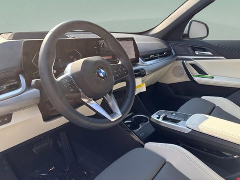 Used 2026 BMW X1 xDrive28i w/ Technology Package AWD/4WD image 20