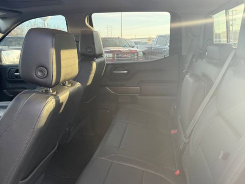 Used 2021 Chevrolet Silverado 1500 LT Trail Boss w/ Convenience Package II image 13