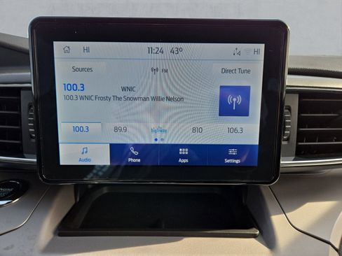 Certified 2023 Ford Explorer XLT w/ Equipment Group 202A image 18