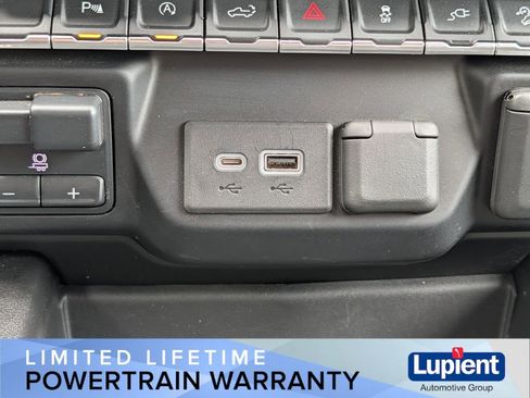 Used 2020 Chevrolet Silverado 1500 RST AWD/4WD image 29