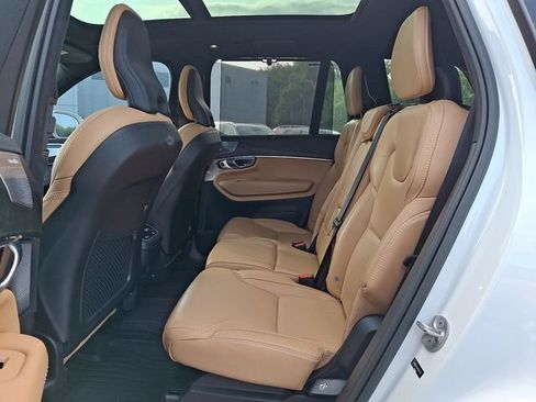Used 2023 Volvo XC90 B6 Ultimate w/ Lounge Package AWD/4WD image 9
