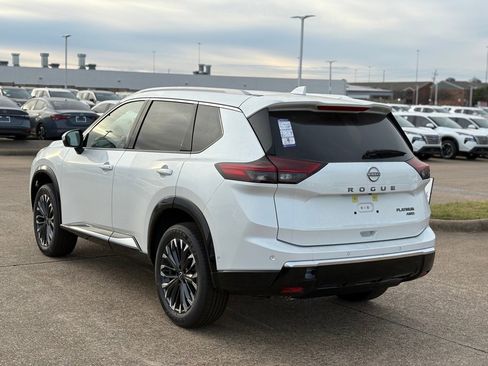 New 2026 Nissan Rogue Platinum image 7
