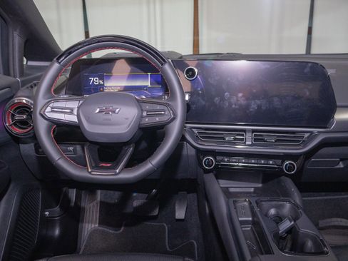 New 2026 Chevrolet Equinox EV RS image 14