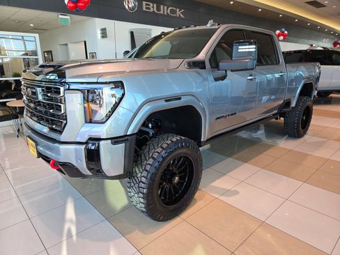 New 2026 GMC Sierra 2500 AT4 w/ AT4 Premium Plus Package image 4