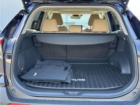 Used 2025 Toyota RAV4 Limited w/ Weather Package image 8