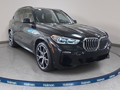 Used 2019 BMW X5 xDrive50i w/ M Sport Package image 4