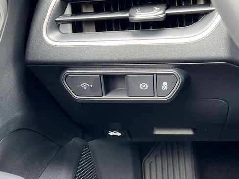 New 2026 Kia K4 LXS image 30