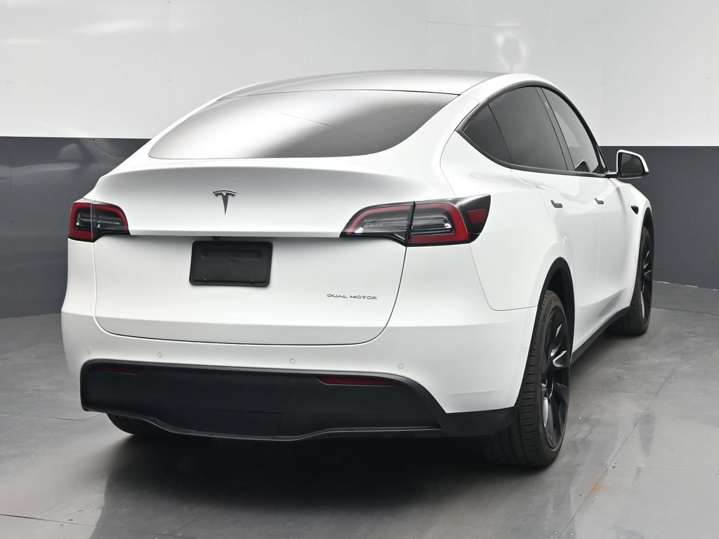 Used 2022 Tesla Model Y Long Range AWD/4WD image 11