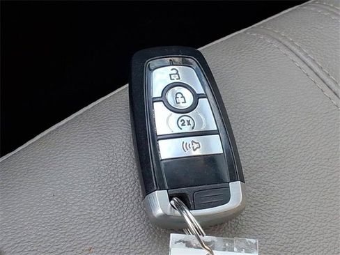 Used 2020 Ford Ranger Lariat w/ Equipment Group 501A Mid image 15