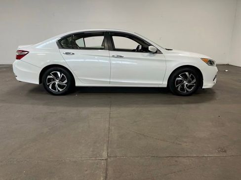 Used 2016 Honda Accord LX image 2