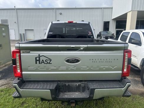 Used 2023 Ford F250 Lariat w/ Lariat Ultimate Package AWD/4WD image 4
