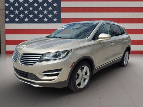 Used 2017 Lincoln MKC Premiere FWD image 1