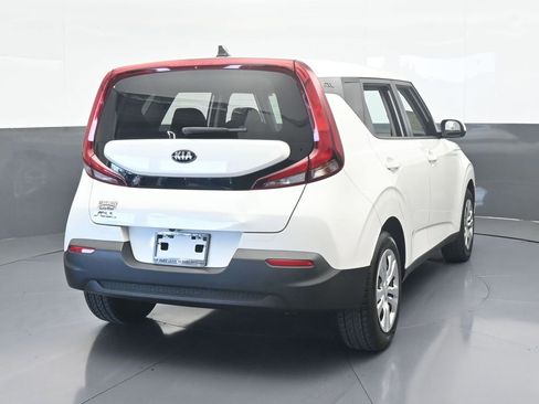 Used 2021 Kia Soul LX image 5