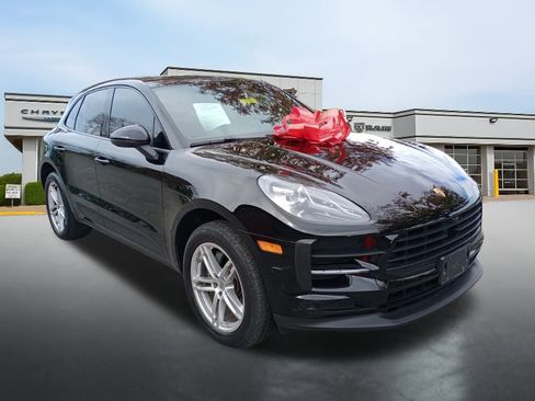 Used 2021 Porsche Macan image 3