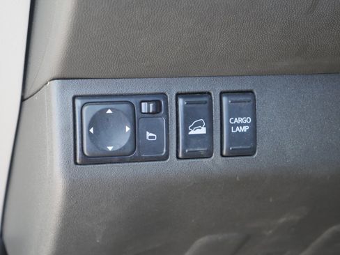 Used 2016 Nissan Frontier PRO-4X w/ Pro-4x Luxury Package AWD/4WD image 6