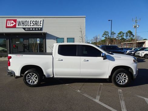 Used 2020 Chevrolet Silverado 1500 LT w/ All-Star Edition image 3