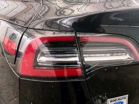 Used 2020 Tesla Model 3 Standard Range Plus image 28