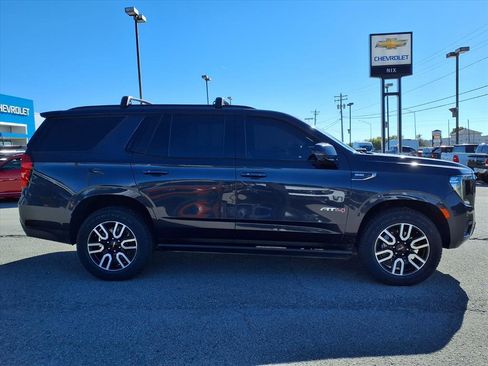 Used 2023 GMC Yukon AT4 w/ AT4 Premium Package image 23