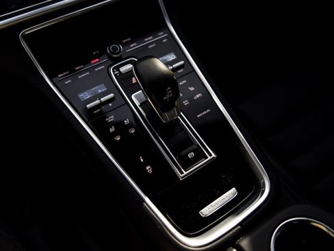 Used 2019 Porsche Panamera Turbo S AWD/4WD image 33