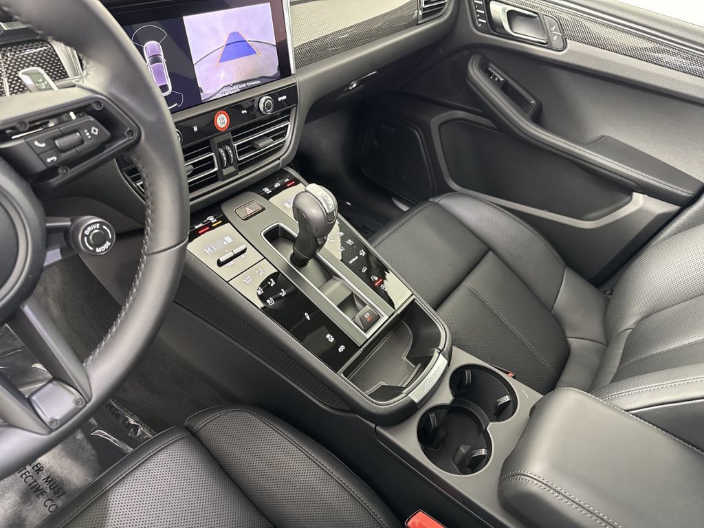 Certified 2026 Porsche Macan S AWD/4WD image 32