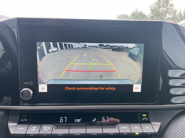 Used 2025 Toyota Camry SE w/ Convenience Package FWD image 14