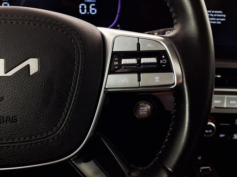 Used 2025 Kia Telluride S FWD image 21