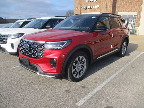 New 2026 Ford Explorer Platinum RWD image 3